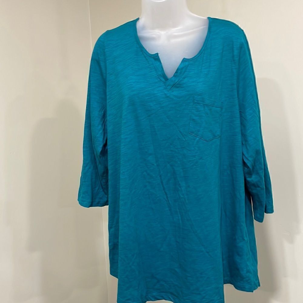 NWOT. Avenue blue blouse. Size 18/20 100% cotton